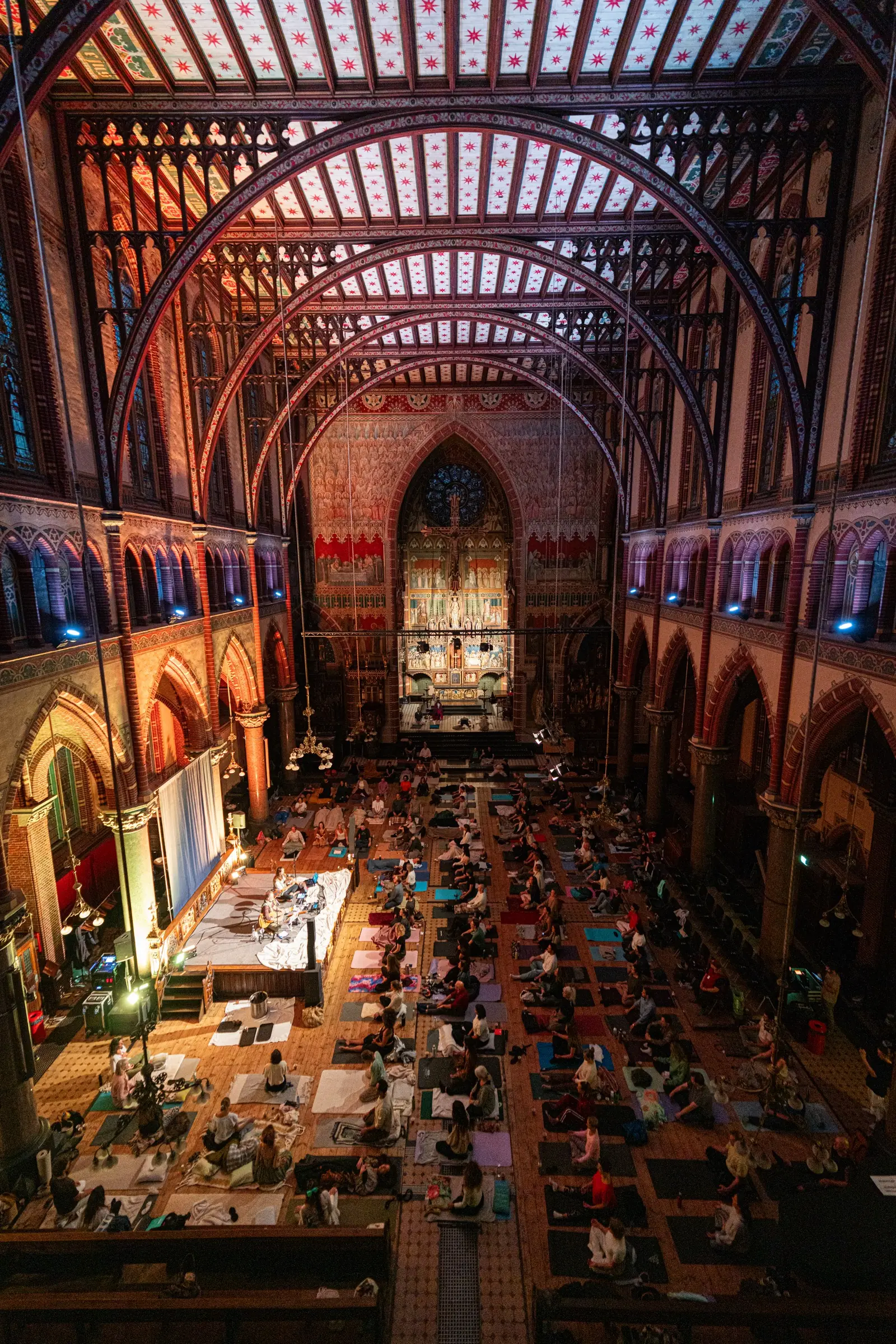 View from the balcony of the Dominicuskerk with the whole floor covered in mats and blankets